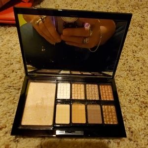 Brand new eyeshadow palette